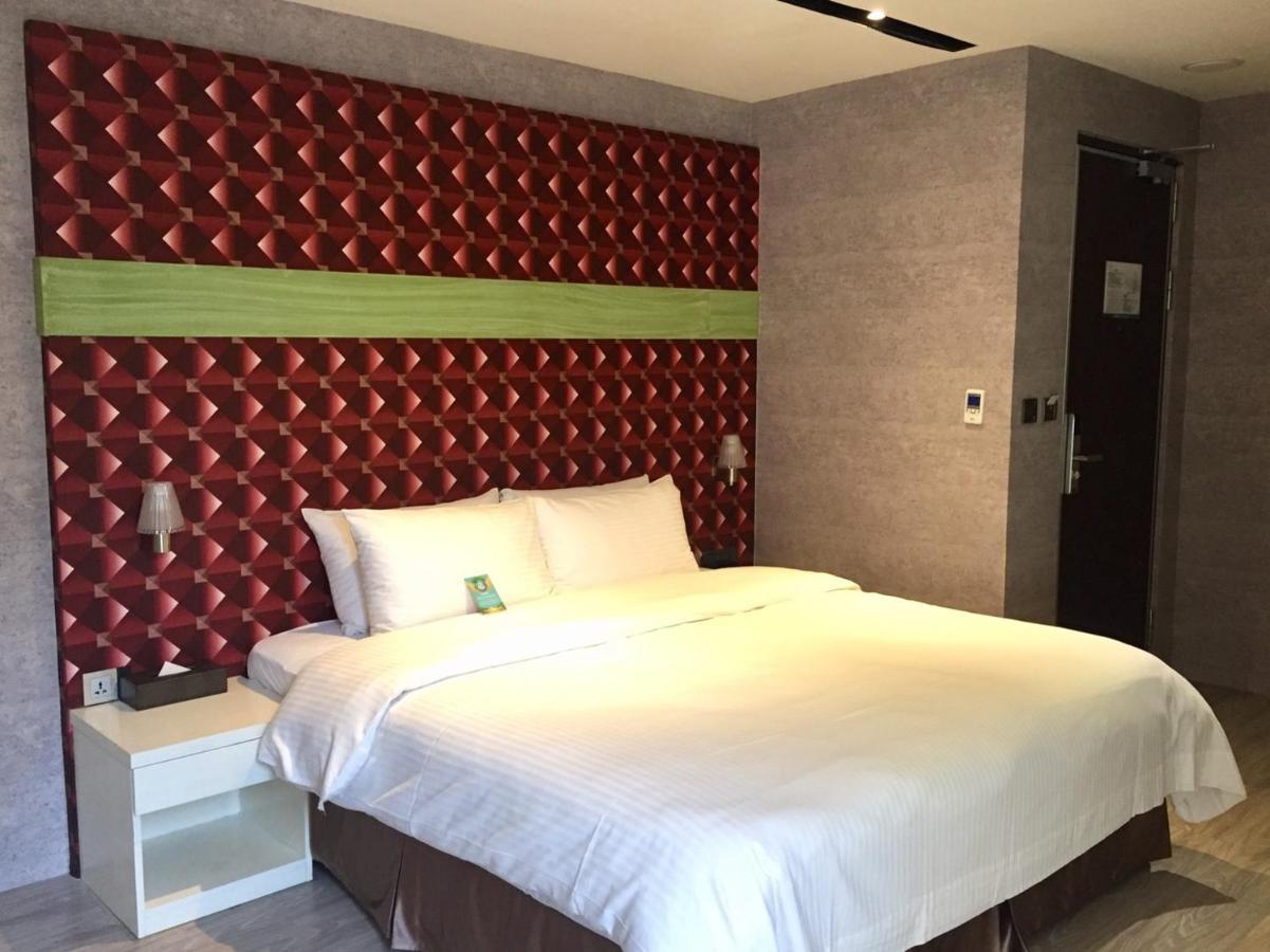 Fengjia Hotel Bell Taichung Exterior foto