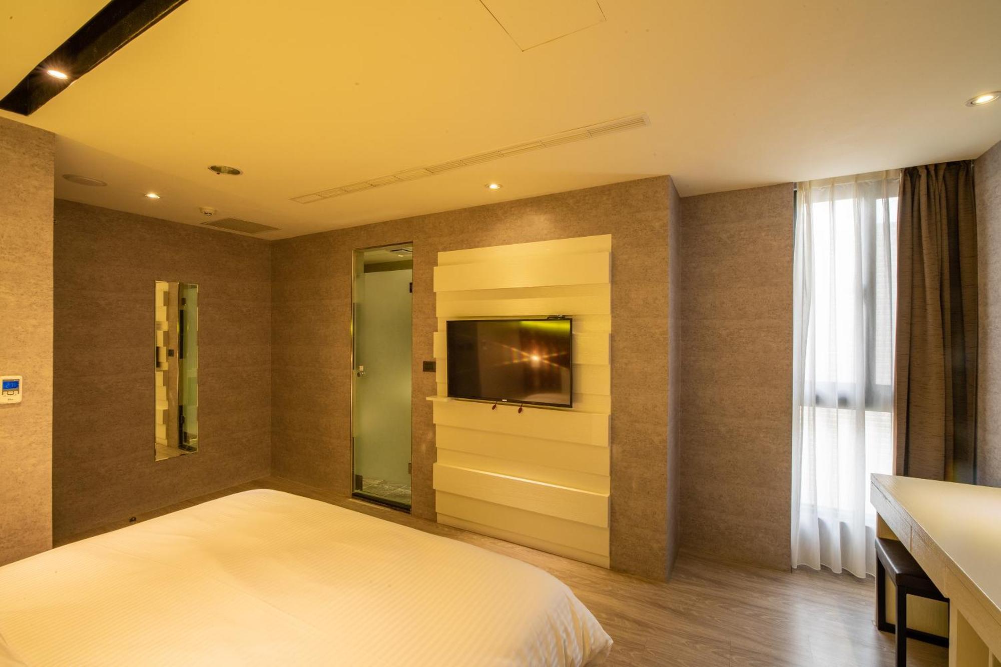 Fengjia Hotel Bell Taichung Exterior foto